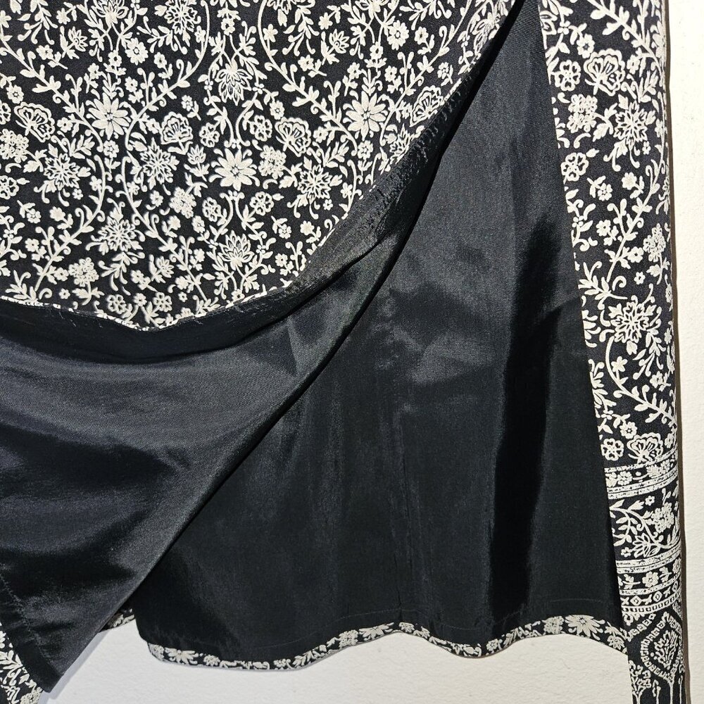 Talbots 100% Silk Floral Midi Skirt 10P Black White Side Slit Petite - Picture 10 of 15